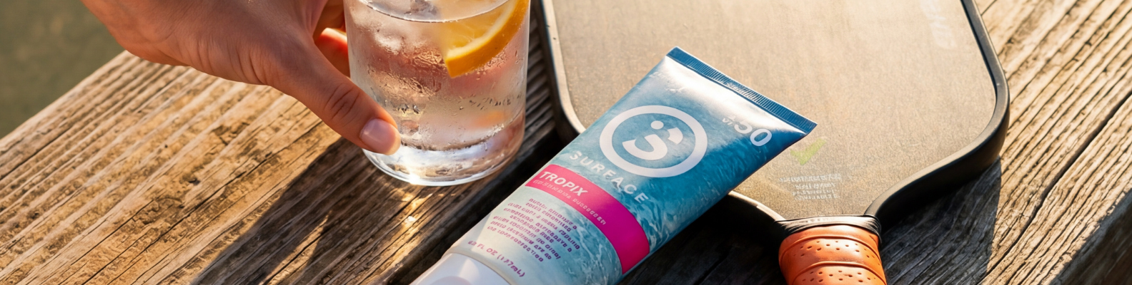 Pickleball sunscreen with paddle